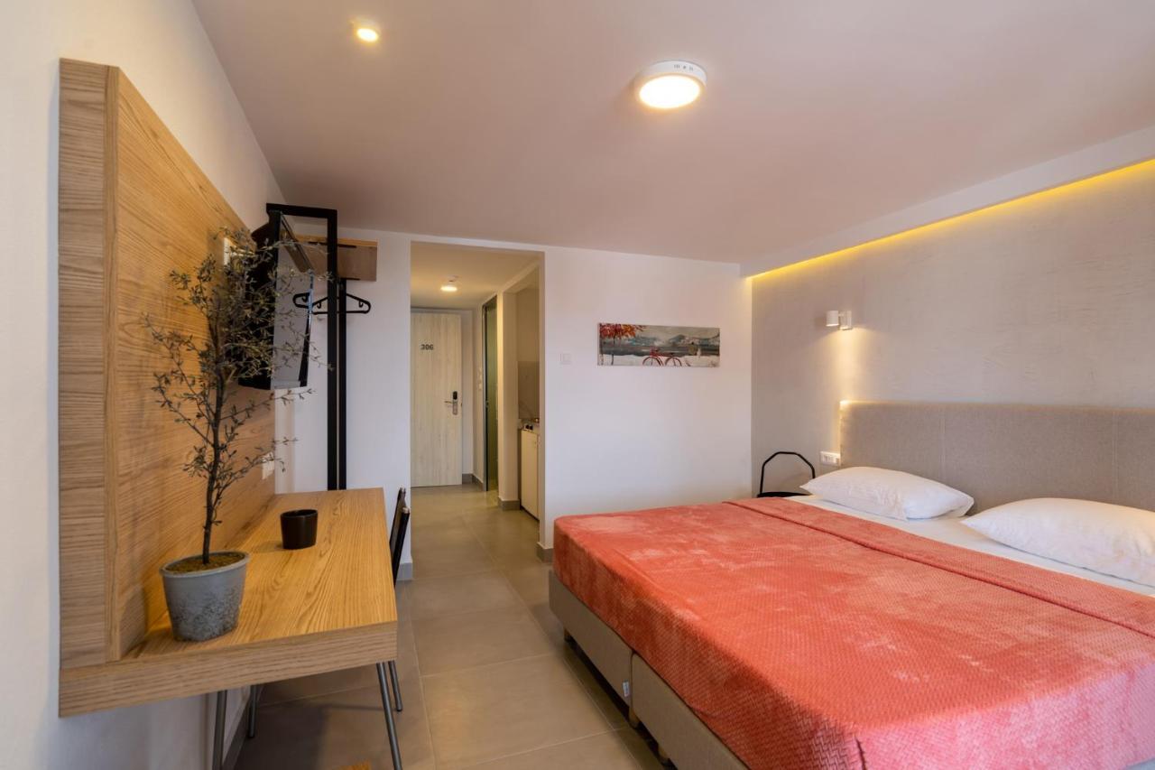 Bemyguest Comfort Zefyros เนปอรอย ภายนอก รูปภาพ